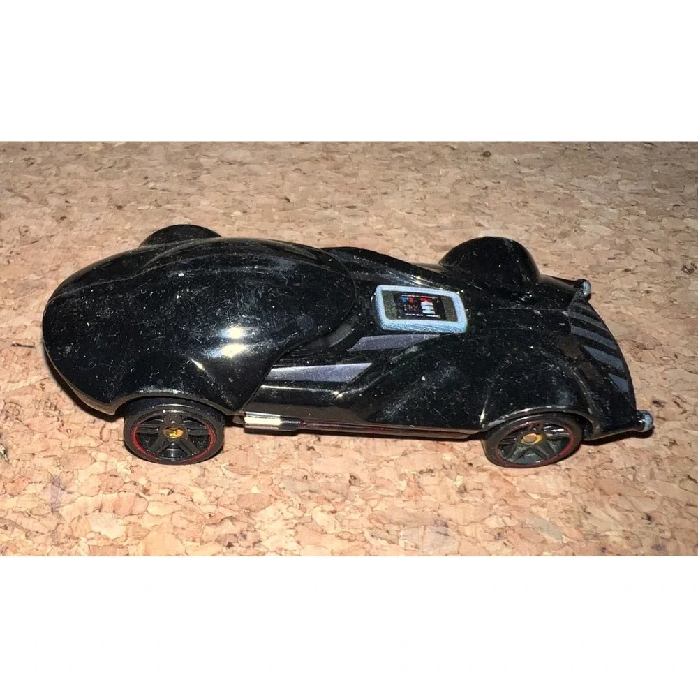 Hot Wheels Darth Vader Star Wars Character Car 1:64 Black Good Diecast CGW36